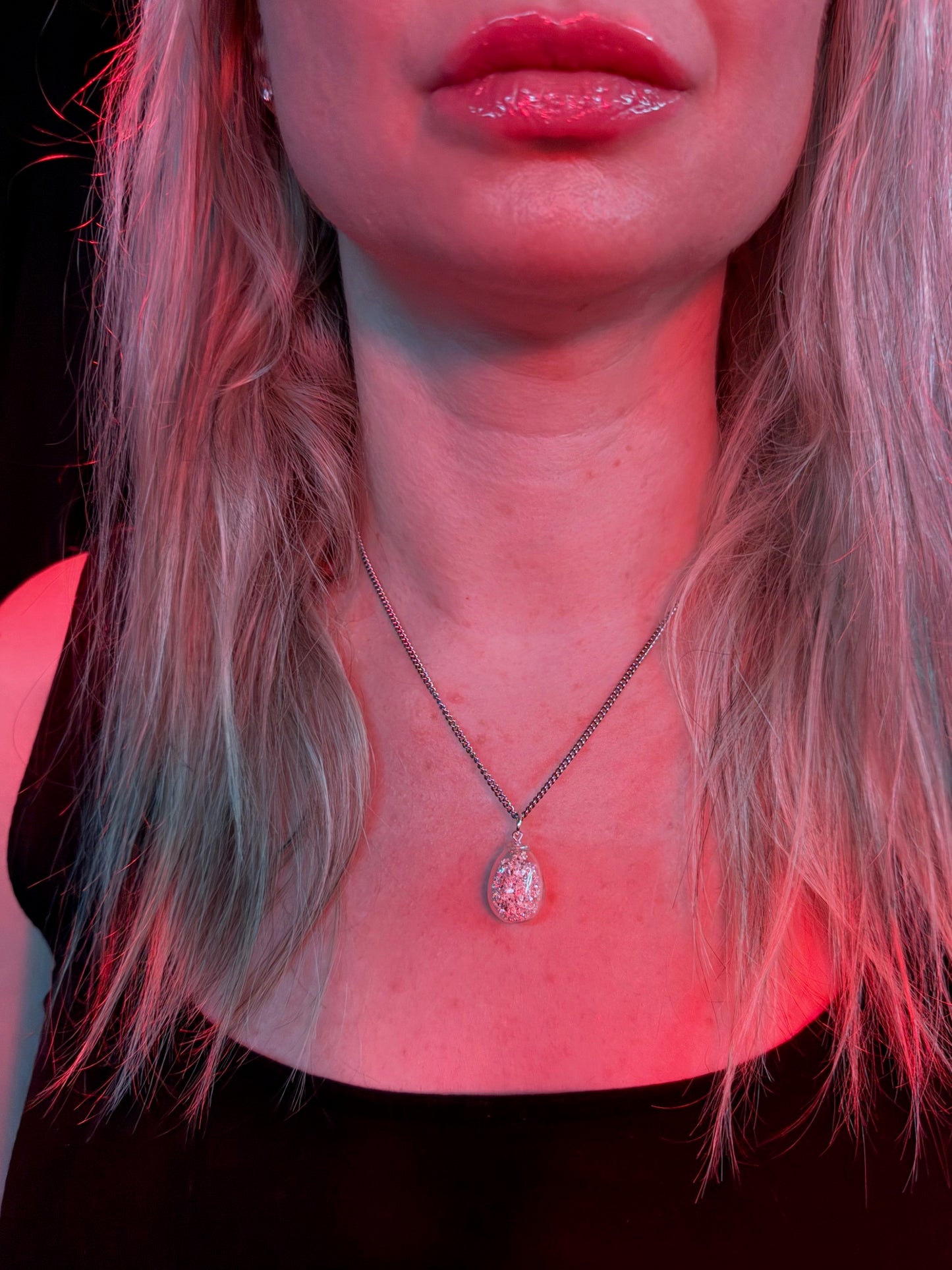 TALISMAN TEARDROP PENDANT FILLED WITH 6(g) of PURE .999 SILVER CRYSTAL